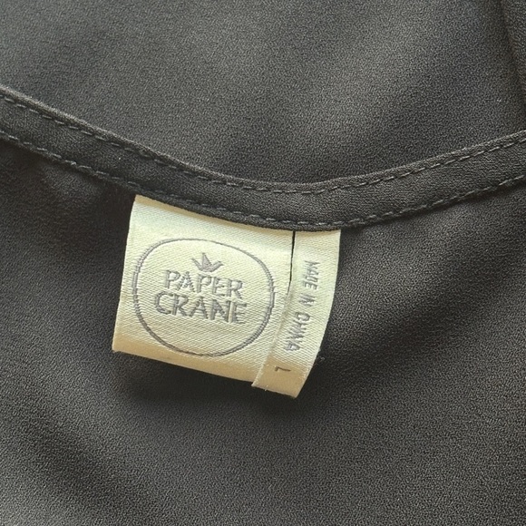 Paper Crane Black Sleeveless Dress - Picture 7 of 7